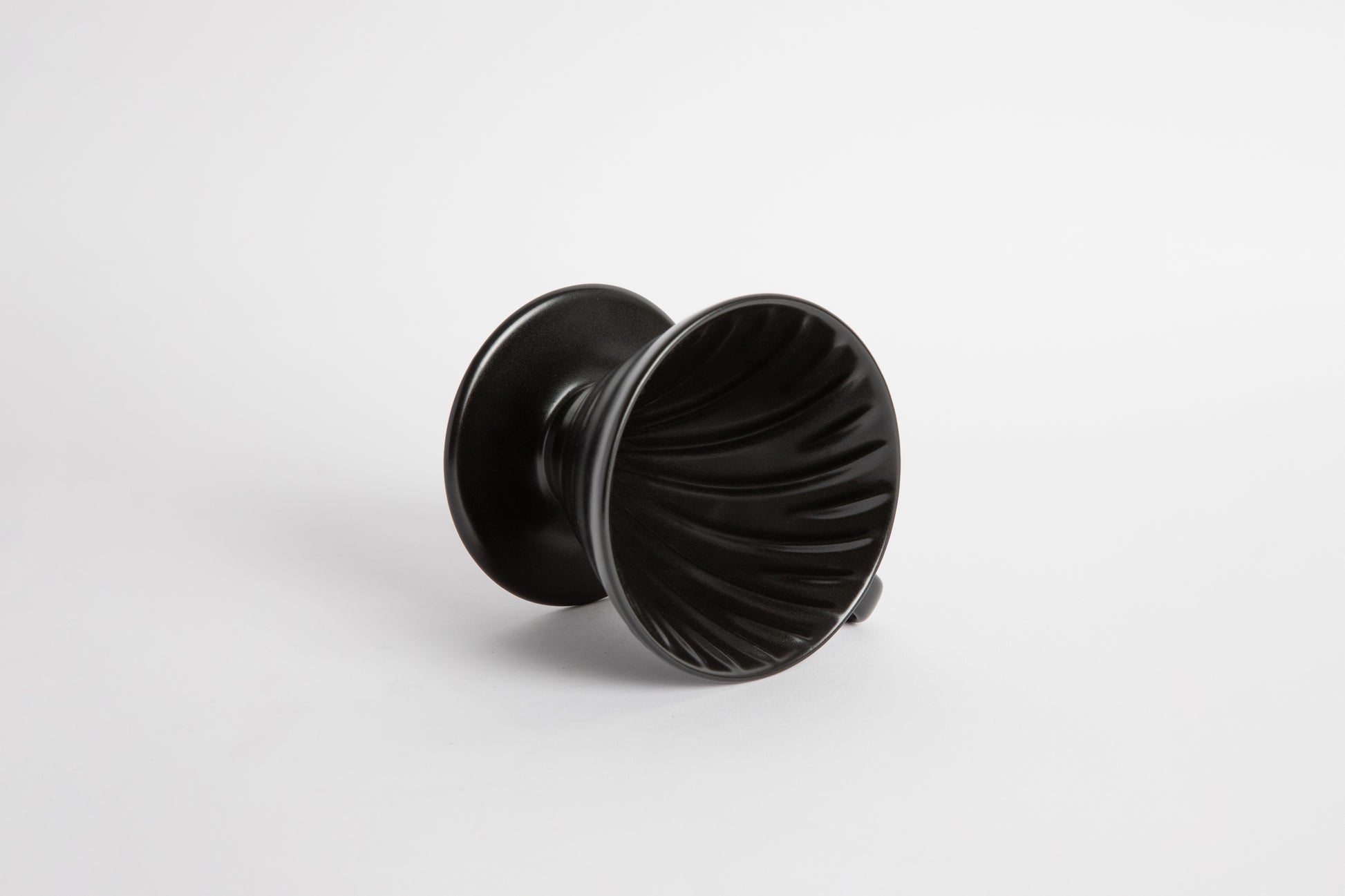 V60 Ceramic Coffee Dripper 02, Matte Black, VDC-02-MB