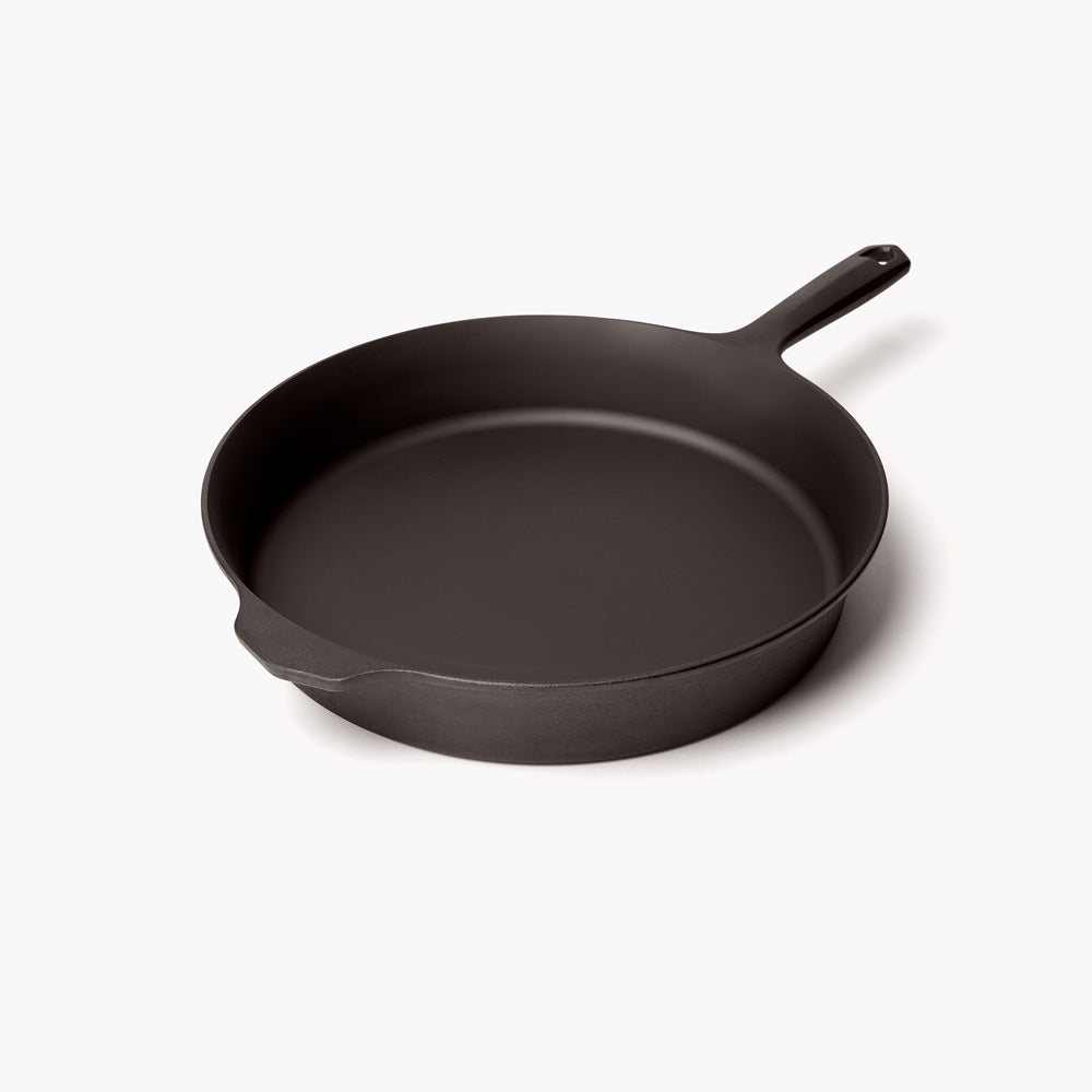 No.10 Cast Iron Skillet view 2